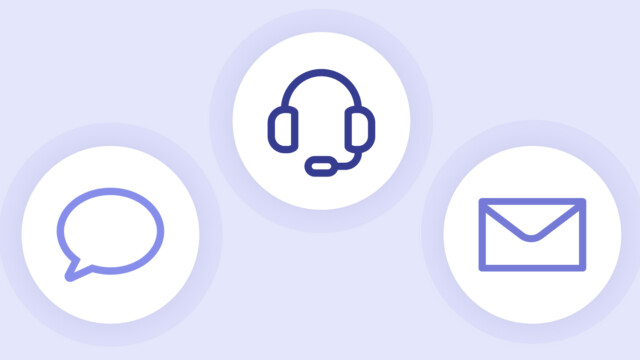 Tres iconos de : mensajes, emails, y llamadas, representando las estadísticas para call center.